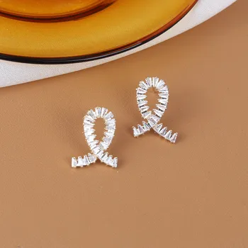 Vroče modni nakit fine AAA cirkon 14K pozlačeno srebro 925 iglo uhani preprost križ uhani sijoče ženske svate 4705